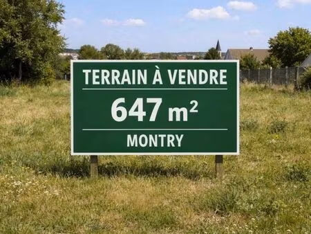 terrain 647 m² montry