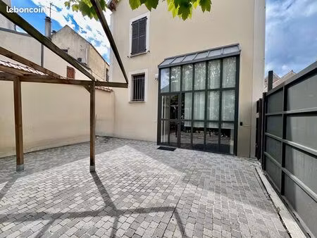 appartement 4 pièces 101 m²