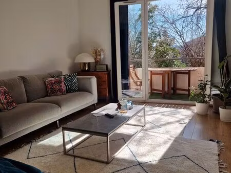 t4 traversant lumineux + garage + parking + cave