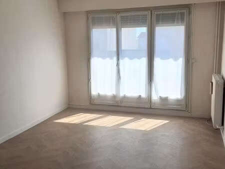 appartement 2pieces 50m2 230000e