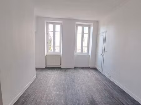 spacieux t3 de 47 55 m² au 1ᵉʳ étage – châtillon