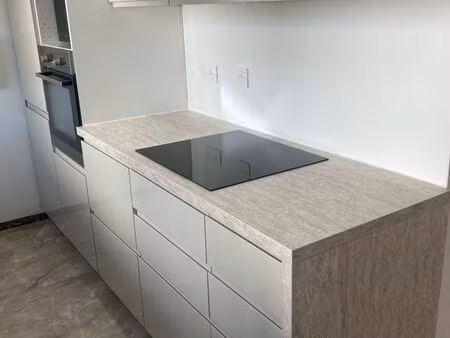 studio 35m2 refait à neuf –– calme sur cour + loggia