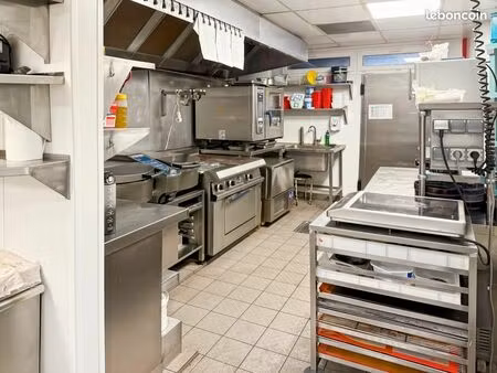 local restaurant  traiteur 300 m²