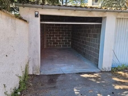location garage 18m2