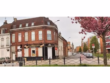 local commercial à louer – emplacement stratégique (anciennement pizzeria)