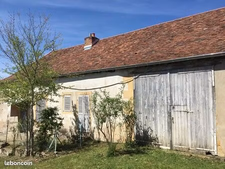 maison de campagne à rénover - 7550m² de terrain - anzy le duc - toiture neuve