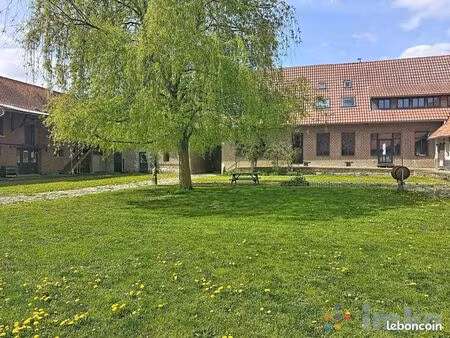 propriété 7 pièces 256 m²