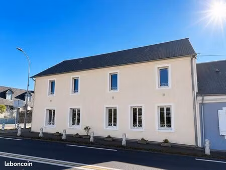 maison 9 pièces 217 m²