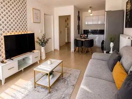 2 pièces meublé – résidence récente – val d’europe (coup de cœur)