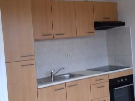 grand studio lumineux 28m² avec garage