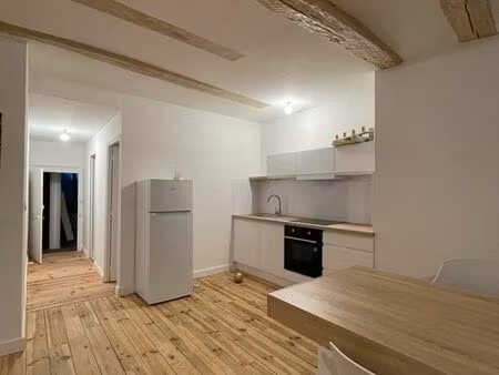 à louer : superbe t3 meublé lumineux et spacieux au cœur de la ville