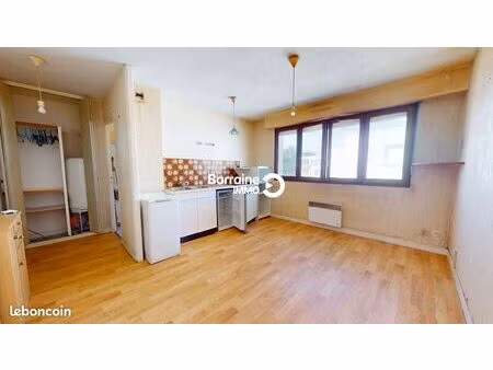 studio 1 pièce 22 m²