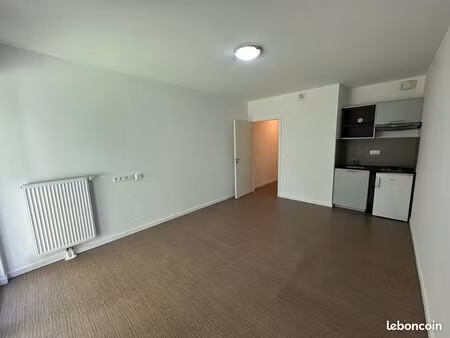 studio loué 25 55 m²  221 route de schirmeck  strasbourg