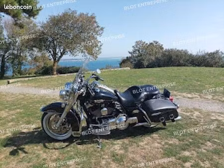 local d'activité 3 804 m²