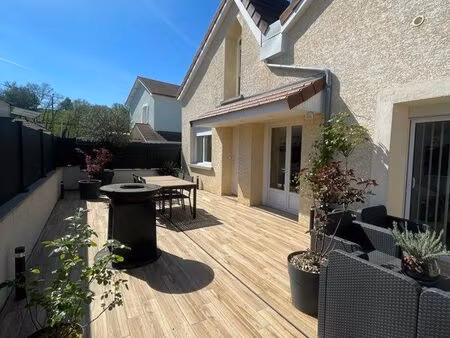 maison atypique saint clair de la tour