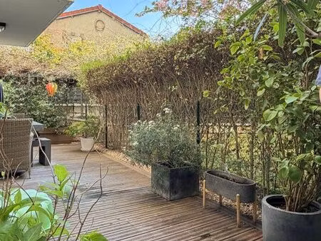 appartement t3 avec terrasse 25m2 sur jardin