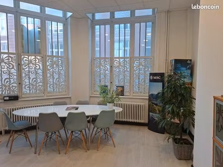 bureau 115 m2 avec 2 places de parking