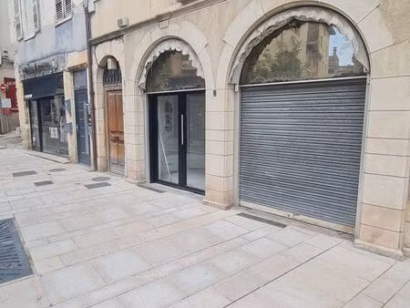 local commercial centre historique de macon