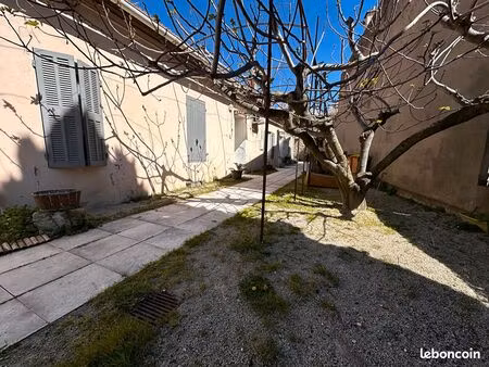 maison 14 pièces 326 m²