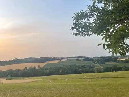 maison rénovée avec 1 4hectares de terrain