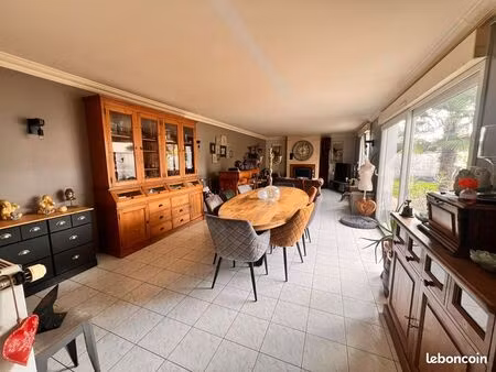 maison 6 pièces 145 m²
