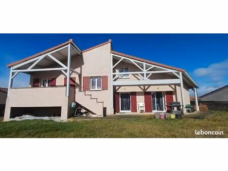 maison familiale à saint-bonnet-près-riom