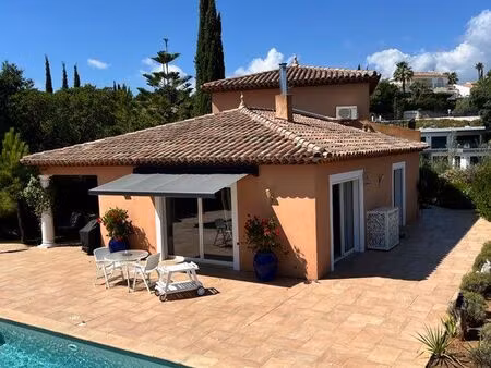 villa 8 pièces 220 m2 sur 1200m2
