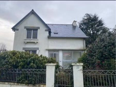 maison dans charmant village