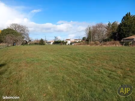 terrain 725 m² queyrac