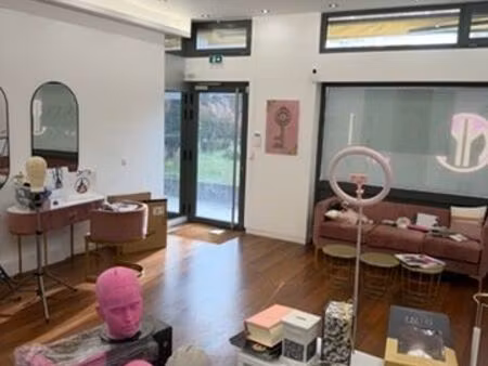 local 48 m² levallois-perret