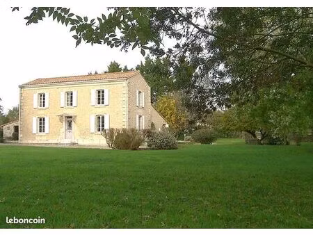 maison de campagne avec dépendances et terrain