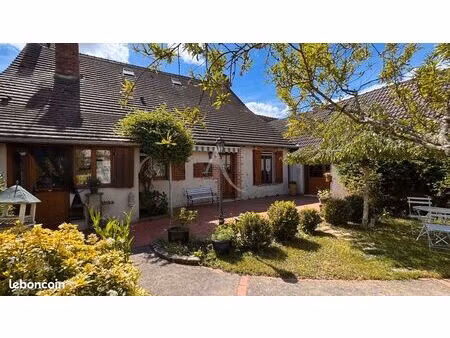 longère 10 pièces 145 m²