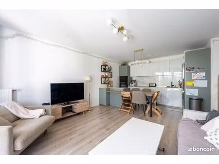 appartement 4 pièces 79 m²