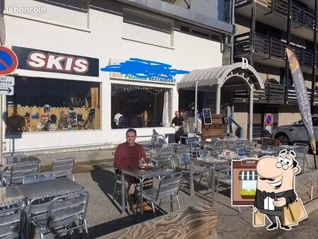location-gerance restaurant bar pizzeria dans station de ski 65