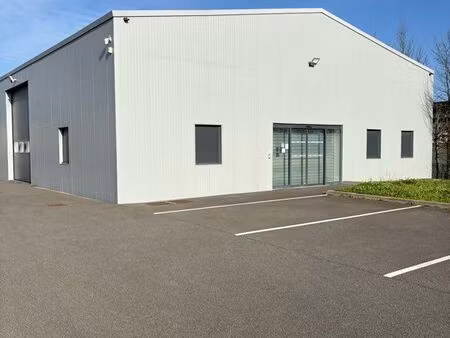 local commercial  1237m2 divisible