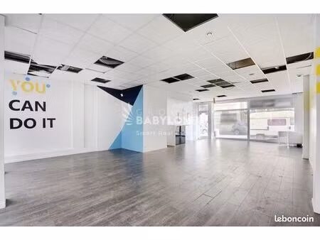 local commercial 300 m²