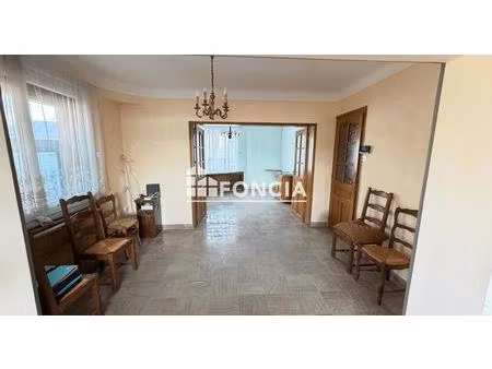 evin malmaison  maison semi indivisuelle avec garage et grand jardin