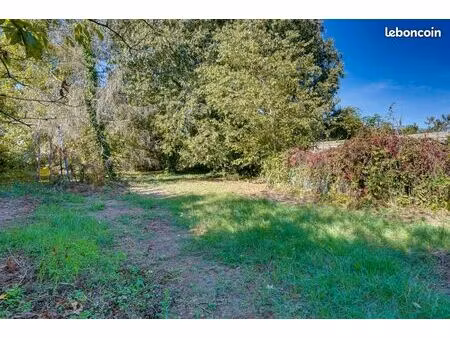 terrain 721 m² camarsac