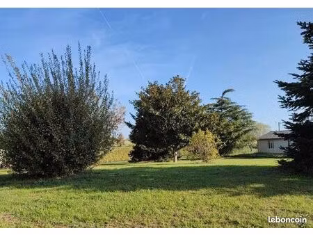 terrain 1 000 m² saint caprais de bordeaux