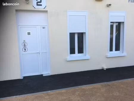 bureau adresse indépendante puy guillaume