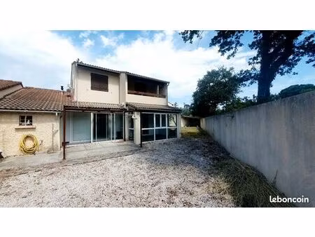 maison familiale 5 pièces avec jardin