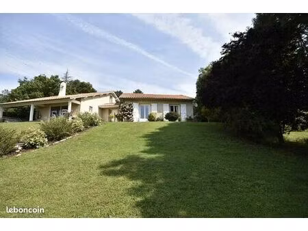 villa - bellegarde poussieu