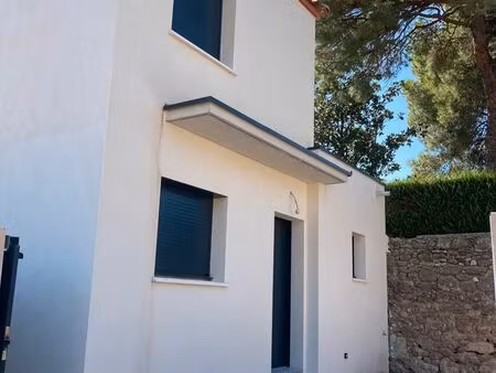 maison - 4 pièces - 96m²