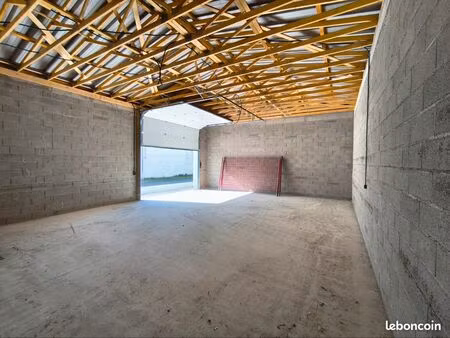 entrepôt / local artisanal