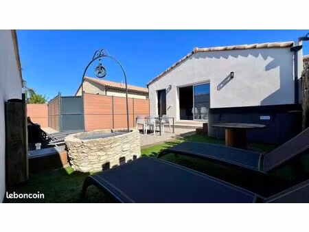 charmante petite maison avec extérieur