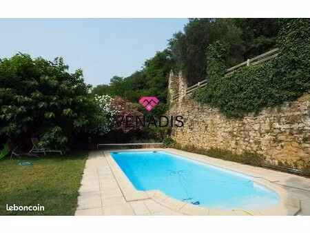 maison 7 pièces 175 m²