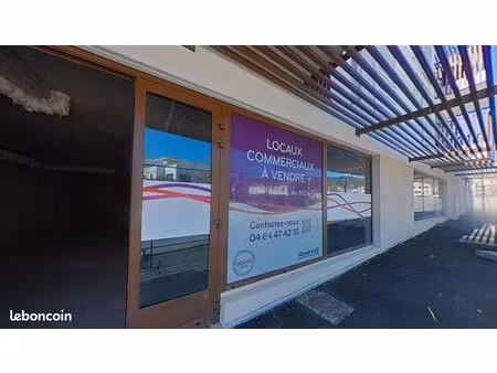 local commercial 279 m²