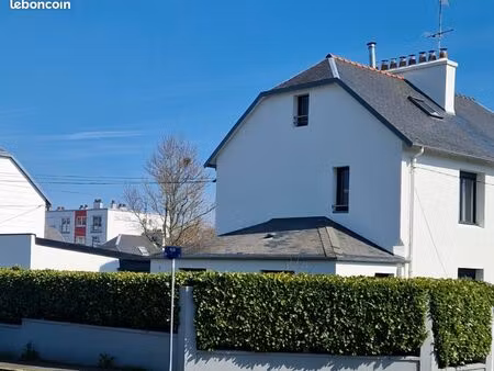 maison . kerinou . 6 pièces . 121m2