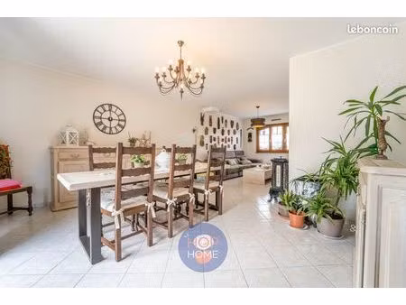 maison 5 pièces 93 m²