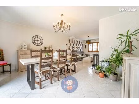 maison 5 pièces 94 m²